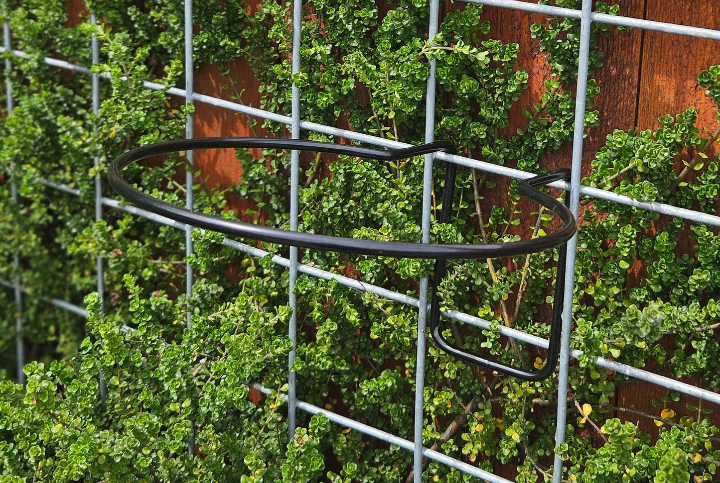 Hog Wire Planter Hanger - 8.5"-TLR Creations