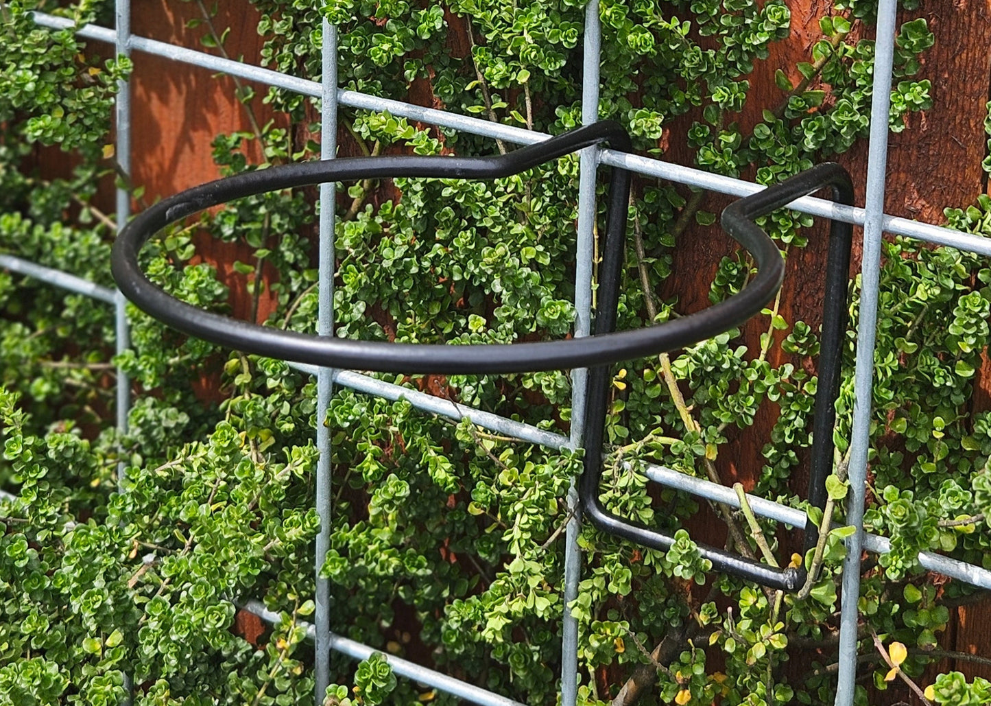 Hog-Wire Planter Hanger- 6.5"-TLR Creations