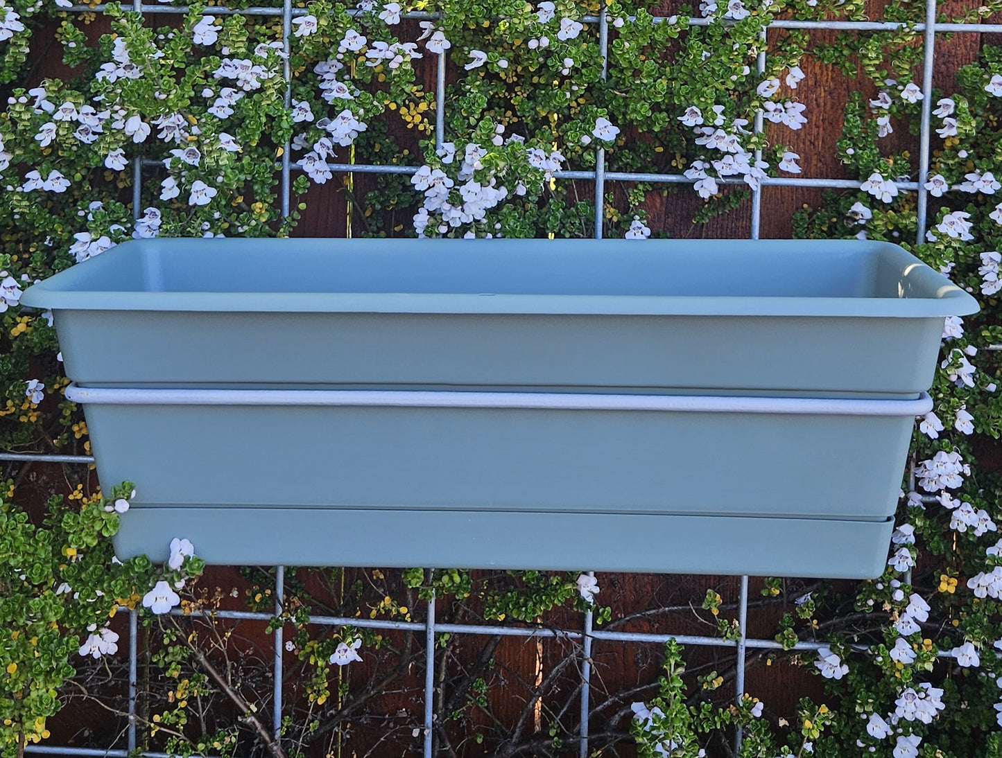 Dura Cotta Rectangular Planter - 18"