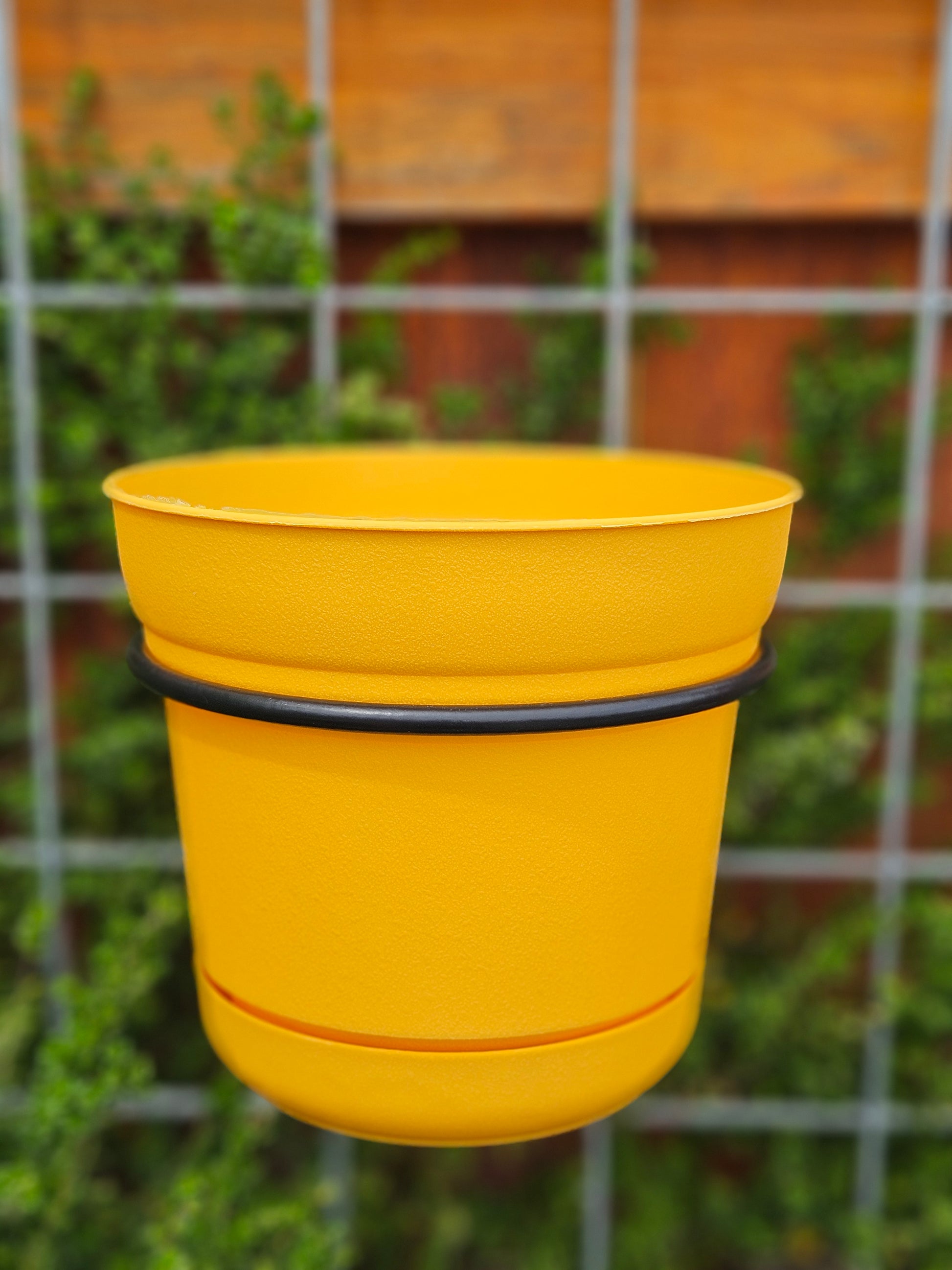 10 in plastic planter Bloem SP1013 Saturn Planter, Burnt Red, 10 Inch