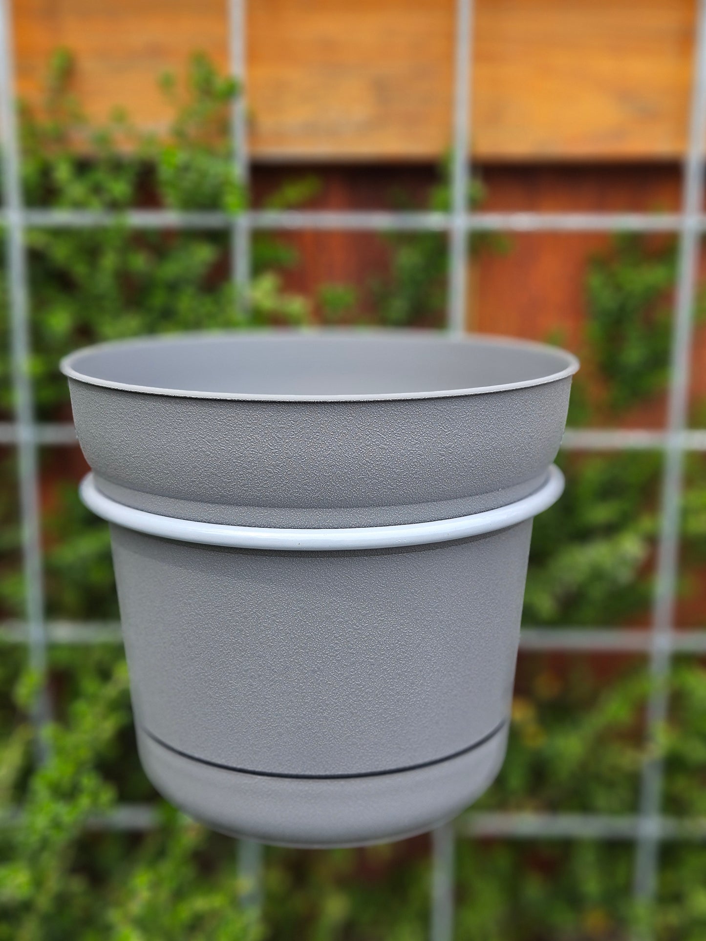 Saturn Planter - 5"